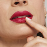 ColorLuxe Hydrating Cream Lipstick 20 IC ColorLuxe CandyApple med 1955x2000 1ef96882 b10b 4a92 8f79 245a4737e586