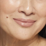 ColorLuxe Hydrating Cream Lipstick 68 IC ColorLuxe Toffee med 1981x2000 00a1be1d 5847 4d7a a223 210260e377c5